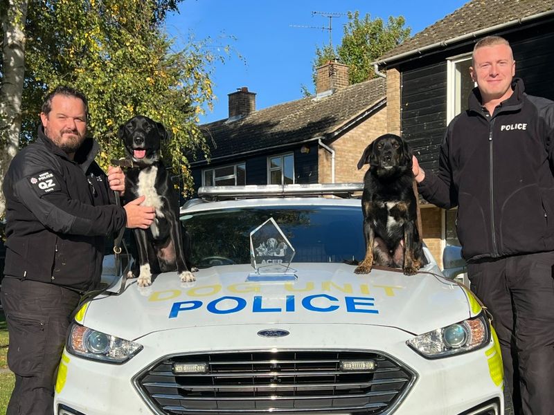 PD Boots and PD chips with police 